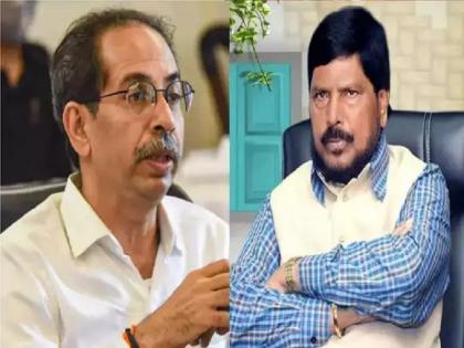 Uddhav Thackeray will not get justice in any court Ramdas Athawale claim | उद्धव ठाकरेंना कोणत्याही न्यायालयात न्याय मिळणार नाही; रामदास आठवलेंचा दावा