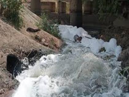 1 crore liters of sewage mixed with sewage in Sangli Krishna river every day | Sangli: अबब.. १ कोटी लिटर मैलामिश्रित सांडपाणी कृष्णा नदीत; प्रदूषण नियंत्रण मंडळाकडून गंभीर दखल