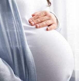 गर्भातल्या बाळांवरही होतोय प्रदूषणाचा गंभीर परिणाम, गरोदर मातांनी पाहा काय काळजी घ्यायची..