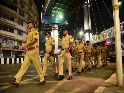 Special Article Mumbai Police busy with security arrangements for hours during Ganeshotsav | कार्यकर्ते नाचात मग्न..पोलिस बंदोबस्तात व्यग्र..; पण कोणीही धन्यवाद देणार नाही