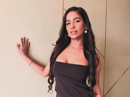 poonam pandey dies at 32 due to cancer instagram post goes viral | पूनम पांडेचं ३२व्या वर्षी कॅन्सरने निधन; मॉडेलच्या इन्स्टा पेजवरच मृत्यूची पोस्ट, मॅनेजरनं दिला दुजोरा