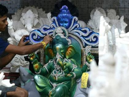Study Committee's favorable opinion on POP Ganesh idols; High Court directs submission of affidavit to CPCB on June 1 | पीओपी गणेशमूर्तींबाबत अभ्यास समितीची अनुकूलता; १ जून रोजी सीपीसीबीला प्रतिज्ञापत्र सादर करण्याचे हायकोर्टाचे निर्देश Study Committee's favorable opinion on POP Ganesh idols; High Court directs submission of affidavit to CPCB on June 1 | पीओपी गणेशमूर्तींबाबत अभ्यास समितीची अनुकूलता; १ जून रोजी सीपीसीबीला प्रतिज्ञापत्र सादर करण्याचे हायकोर्टाचे निर्देश