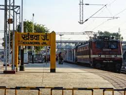 Power block from Khandwa Railway on 5 to 12 December | स्टील प्लेट गर्डर टाकण्यासाठी खंडवा रेल्वे मार्गावर ५ ते १२ डिसेंबरपर्यंत पॉवर ब्लॉक