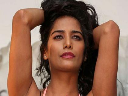 Poonam Pandey threatens rape and one-sided acid attack, tweet by Mumbai police | पूनम पांडेला रेप अन् अ‍ॅसिड हल्ल्याची धमकी, मुंबई पोलिसांचं लगेच रिप्लाय ट्विट