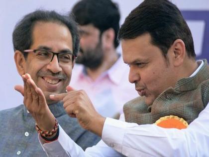 SurJyotsna Awards 2021: Opposition leader Devendra Fadnavis has dedicated the song "Dost Dost Na Raha" to CM Uddhav Thackeray | SurJyotsna Awards 2021: देवेंद्र फडणवीसांनी उद्धव ठाकरेंसाठी 'डेडिकेट' केलं बॉलिवूडमधील गाणं; तुम्हीच पाहा कोणतं!