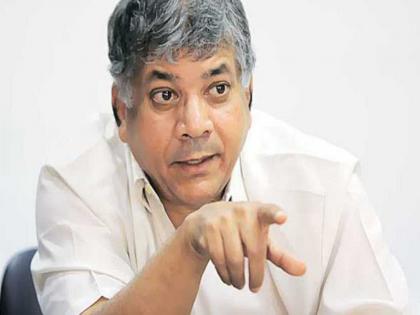 Maharashtra government should help Kerala in natural calamity: Prakash Ambedkar | नैसर्गिक आपत्तीत महाराष्ट्र सरकारने केरळला मदत करावी : प्रकाश आंबेडकर 