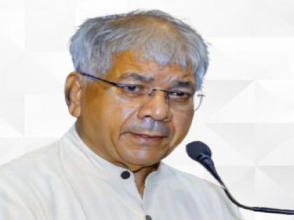 No one will get a majority in the Legislative Assembly says Prakash Ambedkar | ..त्यामुळे जरांगे यांच्या आंदोलनाचे शरद पवार ठरले पहिले बळी - प्रकाश आंबेडकर 