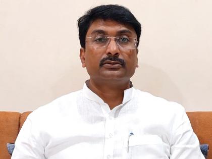 Atrocity case filed against Shiv Sena Thackeray group's Solapur district chief; Find out why.. | शिवसेना ठाकरे गटाच्या सोलापूर जिल्हाप्रमुखांवर ॲट्रॉसिटीचा गुन्हा दाखल; जाणून घ्या कारण..