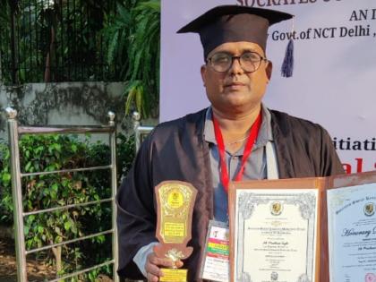 doctorate for social service to prashant ingle | प्रशांत इंगळे यांना समाजसेवेसाठी डॉक्टरेट