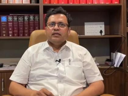 A case has been registered against Special Public Prosecutor Praveen Chavan for extortion of Rs 1 crore 22 lakh | बीएचआर प्रकरण: विशेष सरकारी वकील प्रवीण चव्हाण याच्यावर १ कोटी २२ लाख रुपयांची खंडणी घेतल्याचा गुन्हा दाखल