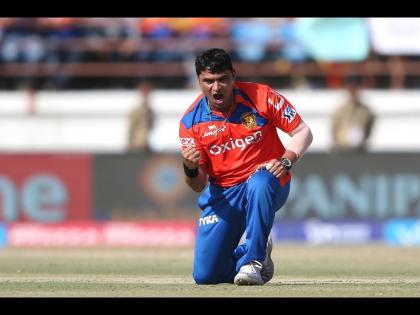 CPL 2020 : Pravin Tambe becomes oldest player to feature in a T20 match in a full-member country | CPL 2020 : प्रविण तांबेचा कॅरेबियन बेटावर पराक्रम, ऑस्ट्रेलियाच्या ब्रॅड हॉजचा मोडला विक्रम 