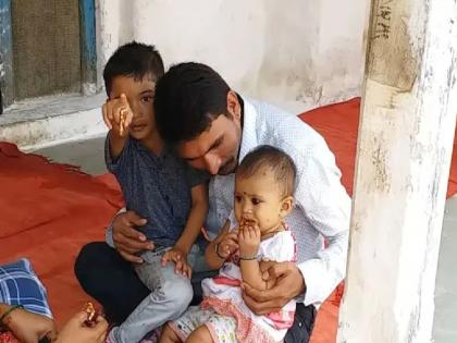 emotional meeting of prisoners with their families at nagpur central jail on the occasion of jail flag day | पोटच्या गोळ्यांशी ‘गळाभेट’ झाली अन् कैद्यांचे डोळे पाणावले! घडला भावनिक अनुबंध