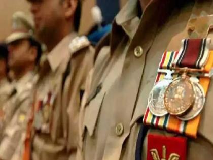 Medals announced to 78 police officers and employees in maharashtra Presidential Police Medal to three personnel | राज्यातील ७८ पोलीस अधिकारी, कर्मचाऱ्यांना पदक जाहीर; तीन कर्मचाऱ्यांना राष्ट्रपती पोलीस पदक