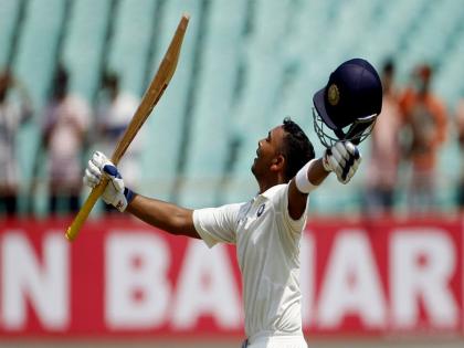 IND VS WI: When I hit the century, I reminded of a ... saying prithvi shaw | IND VS WI: शतक झळकावल्यावर झाली कुणाची आठवण... सांगतोय दस्तुरखुद्द पृथ्वी शॉ