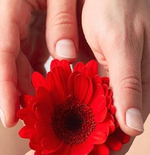 Skin Care Tips: Natural Home Remedies to Remove Darkness Around Intimate Areas