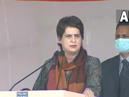 bjp upset over priyanka gandhi campaign confirmation of minister in yogi govt | प्रियांका यांच्या प्रचाराने भाजप अस्वस्थ; योगी आदित्यनाथ सरकारमधील मंत्र्याचा दुजोरा