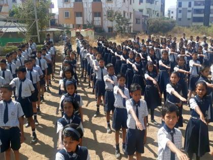 The oath of using Nylon Manja by the students took place in Nashik | नाशकात विद्यार्थ्यांनी घेतली नायलॉन मांजा न वापरण्याची शपथ