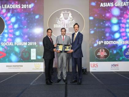 'Fastest Grooving Brand in IVF' award in Progressive Fertility Center, Nashik, Singapore | नाशिकच्या प्रोजेनेसिस फर्टिलिटी सेंटरला सिंगापूरमध्ये ‘फास्टेट ग्रोईंग ब्रॅण्ड इन आयव्हीएफ’ पुरस्कार