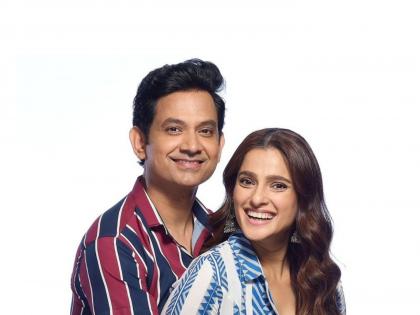 Priya Bapat-Umesh kamat's marathi play 'Jar Tar Chi Gosht' completes 100 play, song released by the actress | प्रिया-उमेशच्या 'जर तर ची गोष्ट'ची शंभरी, अभिनेत्रीच्या स्वरसाजातील गाणं रिलीज