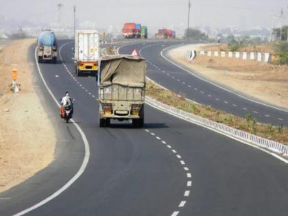 Add time to the many brothers who set out for the pilgrimage Two died in a terrible accident on the Pune-Solapur national highway | यात्रेसाठी निघालेल्या सख्ख्या भावांवर काळाचा घाला; भीषण अपघातात दोघांचा दुर्दैवी मृत्यू