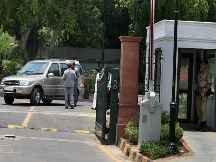 Increased security at Prime Minister's residence; A large army was deployed | पंतप्रधानांच्या निवासस्थानी सुरक्षेत केली वाढ; मोठा फौजफाटा तैनात