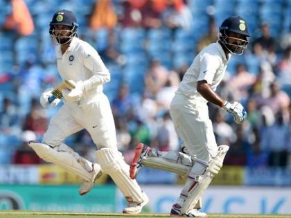 India v/s Srilanka second test, day 2 | टीम इंडियाची नागपूर कसोटीवर मजबूत पकड, पुजारा-मुरलीची शानदार सेंच्युरी