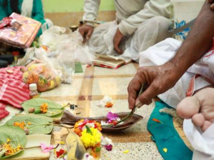 taken to Karnataka on the pretext of idol installation 7 disciples along with the priest were detained for the ransom of 5 crores | मूर्ती प्रतिष्ठापनेच्या बहाण्याने कर्नाटकात नेले; ५ कोटींच्या खंडणीसाठी पुजाऱ्यासह ७ शिष्यांना डांबून ठेवले