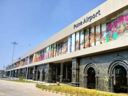 Very expensive marijuana worth Rs 10.5 crore seized from passenger arriving from Bangkok; Customs department takes action at Pune airport | बँकॉकहून आलेल्या प्रवाशाकडून साडेदहा कोटींचा अत्यंत महागडा गांजा जप्त; पुणे विमानतळावर कस्टम विभागाची कारवाई