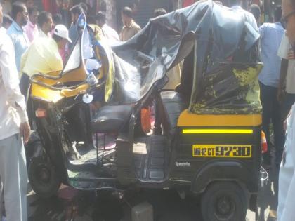 6 people injured in mini truck accident in hadapsar market | हडपसर येथे मिनी ट्रक स्टॉलमध्ये घुसला, 6 जण जखमी