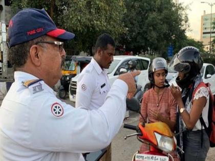 Court slaps Pune residents who violate traffic rules; Arrest warrants issued against motorists | वाहतुकीचे नियम मोडणाऱ्या पुणेकरांना न्यायालयाचा दणका; वाहनचालकांवर पकड वॉरंट जारी