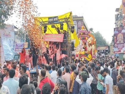 Lower the walls of sound the drum corps The work of the boards is good Don't just criticize What actually happened in the board meetings pune ganeshotsav | साउंडच्या भिंती, ढोल पथके कमी करा! मंडळांचे कार्य चांगले.. केवळ टीका नको.. मंडळांच्या बैठकीत नेमकं काय घडलं?