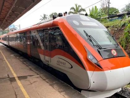 Stones pelted on Pune Hubli Vande Bharat Express in Miraj amid rumours of making reels Crime registered against three minors | Sangli: 'रिल्स'च्या नादात मिरजेत वंदे भारत एक्स्प्रेसवर दगडफेक, तीन अल्पवयीन मुलांवर गुन्हा दाखल Stones pelted on Pune Hubli Vande Bharat Express in Miraj amid rumours of making reels Crime registered against three minors | Sangli: 'रिल्स'च्या नादात मिरजेत वंदे भारत एक्स्प्रेसवर दगडफेक, तीन अल्पवयीन मुलांवर गुन्हा दाखल