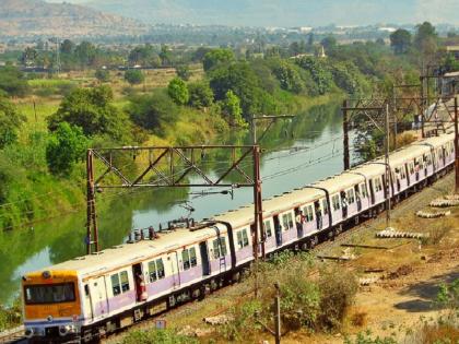 Pune-Lonavala local will run all day; Railway Minister reviewed | पुणे-लोणावळा लोकल दिवसभर धावणार; रेल्वेमंत्र्यांनी घेतला आढावा