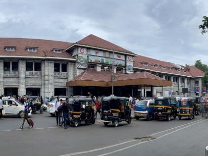 Name Pune railway station after Mahatma Phule Demand of Vanchit Bahujan Aghadi | Pune Railway Station: पुणे रेल्वे स्थानकाला महात्मा फुले यांचे नाव द्या; वंचित बहुजन आघाडीची मागणी Name Pune railway station after Mahatma Phule Demand of Vanchit Bahujan Aghadi | Pune Railway Station: पुणे रेल्वे स्थानकाला महात्मा फुले यांचे नाव द्या; वंचित बहुजन आघाडीची मागणी