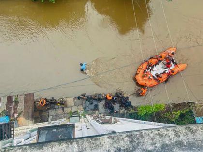 Water entered societies in Pune at night, receded in the morning; Rain alert in Nashik, joy in Marathwada | पुण्यातील सोसायट्यांमध्ये रात्री पाणी घुसले, सकाळी ओसरले; नाशकात पाऊस, मराठवाड्यात आनंद 