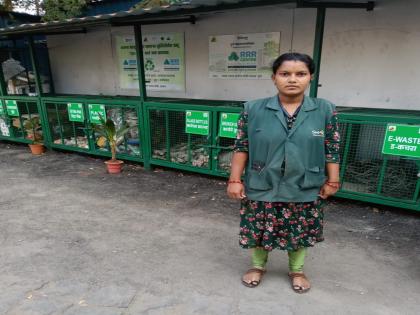 Salute to perseverance! Priyanka Kamble passed her 10th standard exam by collecting garbage… | जिद्दीला सलाम! कचरा वेचून प्रियंका कांबळे झाल्या दहावीची परीक्षा उत्तीर्ण… Salute to perseverance! Priyanka Kamble passed her 10th standard exam by collecting garbage… | जिद्दीला सलाम! कचरा वेचून प्रियंका कांबळे झाल्या दहावीची परीक्षा उत्तीर्ण…