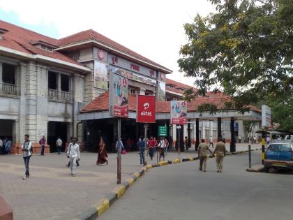 3 minor girls in Pune after traveling by train from Delhi to Pune; Disaster was averted due to the promptness of the police | 3 अल्पवयीन मुली, दिल्लीहून पुण्यात आल्या, हॉटेलमध्ये रूम मागण्यास गेल्या अन्...