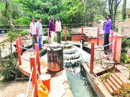  Indapurakar's stomach grows, stagnant water from the week | इंदापूरकरांची पोटदुखी वाढली, आठवडाभरापासून दुर्गंधीयुक्त पाणी