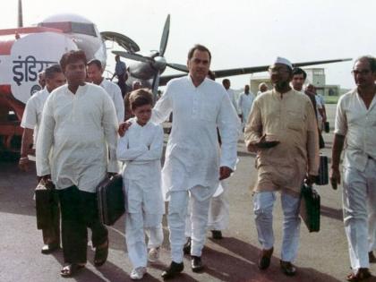 Rahul Gandhi gets emotional on Rajiv Gandhi's death anniversary shares old photo | 'बाबा, तुमची स्वप्ने, माझी स्वप्ने', राजीव गांधींच्या पुण्यतिथीला राहुल गांधी झाले भावूक, जुना फोटो केला शेअर