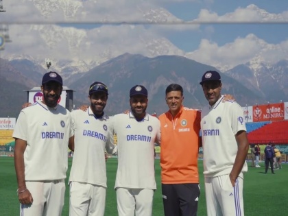 IND vs ENG Test Team India player R Ashwin has thanked the captain Rohit Sharma | "आईबद्दल ऐकून रडू कोसळलं, पण रोहितनं केलं ते...", अश्विननं सांगितली हृदयस्पर्शी घटना