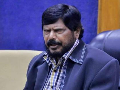 RPI should get 12 seats in the vidhan sabha election Ramdas Athawale | ...तरी आम्ही नाराजी दूर ठेवून महायुतीचे काम केले" RPI ला विधानसभेच्या १२ जागा मिळाव्यात - रामदास आठवले