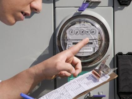 Of the 47 electricity meter reading agencies in the state, 8 are on the black list | राज्यातील वीज मीटर रीडिंग करणाऱ्या ४७ एजन्सीज बडतर्फ, ८ काळ्या यादीत