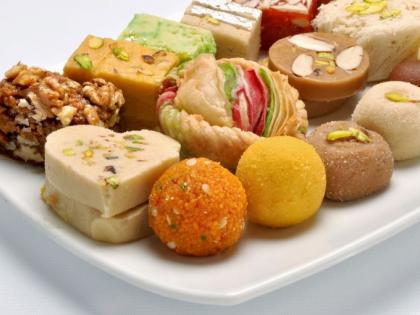 Keep a close eye on food and sweets during the festive season | सणासुदीच्या काळात भेसळखोरांवर ठेवणार करडी नजर 