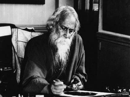 artical on Gurudev rabindranath tagore united with faith his writing showing good path | विश्वाशी एकरूप झालेले गुरुदेव टागोर!