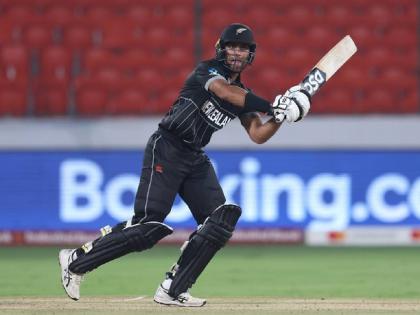 ICC Cricket World Cup Warm-up Matches PAK vs NZ : RACHIN RAVINDRA missed out a well deserving hundred,  97 runs from just 72 balls while chasing 346 runs | PAK vs NZ : भारतीय वंशांच्या राचिन रविंद्रने पाकिस्तानला धू धू धुतलं; पठ्ठ्याने संधीचं सोनं केलं 