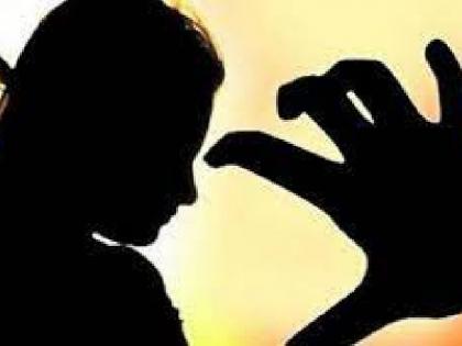 Forty thousand deals for the virginity of an eleven-year-old girl | अकरा वर्षीय मुलीच्या कौमार्याचा चाळीस हजारांत सौदा, तीन महिला गजाआड