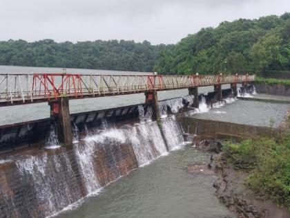 Heavy rains in Radhanagari, dam 99 percent full Automatic gates likely to open | Kolhapur: राधानगरीत मुसळधार पाऊस, धरण ९९ टक्के भरले; स्वयंचलित दरवाजे खुले होण्याची शक्यता Heavy rains in Radhanagari, dam 99 percent full Automatic gates likely to open | Kolhapur: राधानगरीत मुसळधार पाऊस, धरण ९९ टक्के भरले; स्वयंचलित दरवाजे खुले होण्याची शक्यता