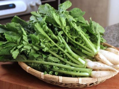 Radish leaves it beneficial for health, you should know this | मुळ्याच्या भाजीचे हे फायदे वाचल्यावर तुम्ही भाजी कधीच फेकणार नाही!