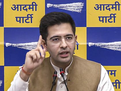 taxes In India are collected like in England and services are like somalia AAP MP Raghav Chadha criticizes Central Govt. | "भारतात कर इंग्लंडप्रमाणे वसूल केला जातो अन् सेवा...", AAP खासदार राघव चढ्ढा यांची केंद्र सरकारवर बोचरी टीका