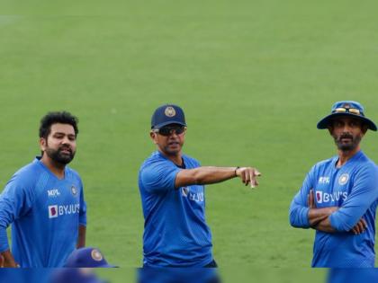 IND vs SL : BCCI Selectors ‘INFORM’ Ajinkya Rahane, Ishant Sharma, Wriddhiman Saha & Cheteshwar Pujara ‘will not be selected for Sri Lanka Series’ | IND vs SL : निवड समितीने सांगितले, आता घरी बसा; श्रीलंकेविरुद्धच्या मालिकेतून चार सीनियर खेळाडूंचा पत्ता कट!